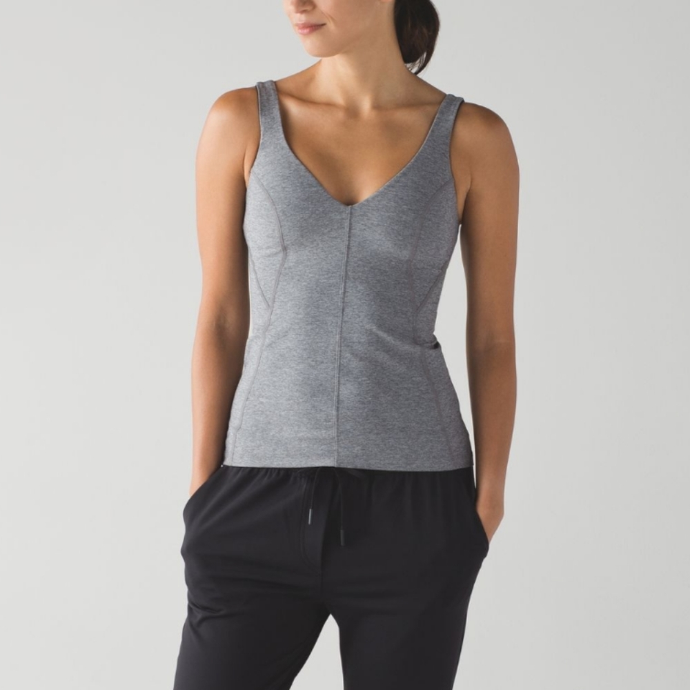 NWOT Lululemon Contour Tank